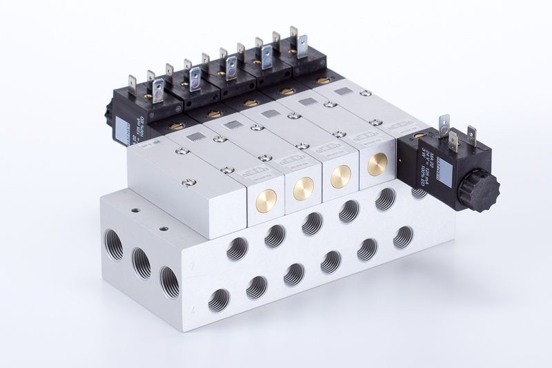 Valves on manifolds