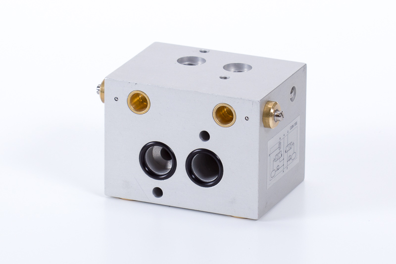 Accessories for smart valve automation