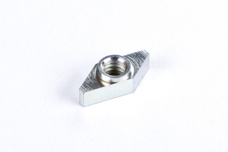 Fixing nut for valves